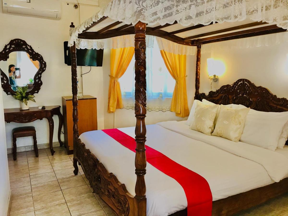 Dolce Vita Hotel Puerto Princesa Εξωτερικό φωτογραφία